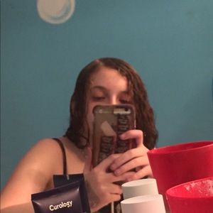 Meet your Posher, Ava